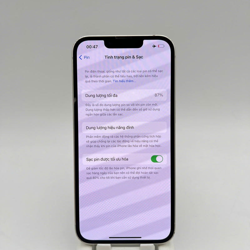 iPhone 13 256GB Trắng 98% pin 87% Quốc tế từ SB (Không dùng sim SB - sứt viền) - HH7094