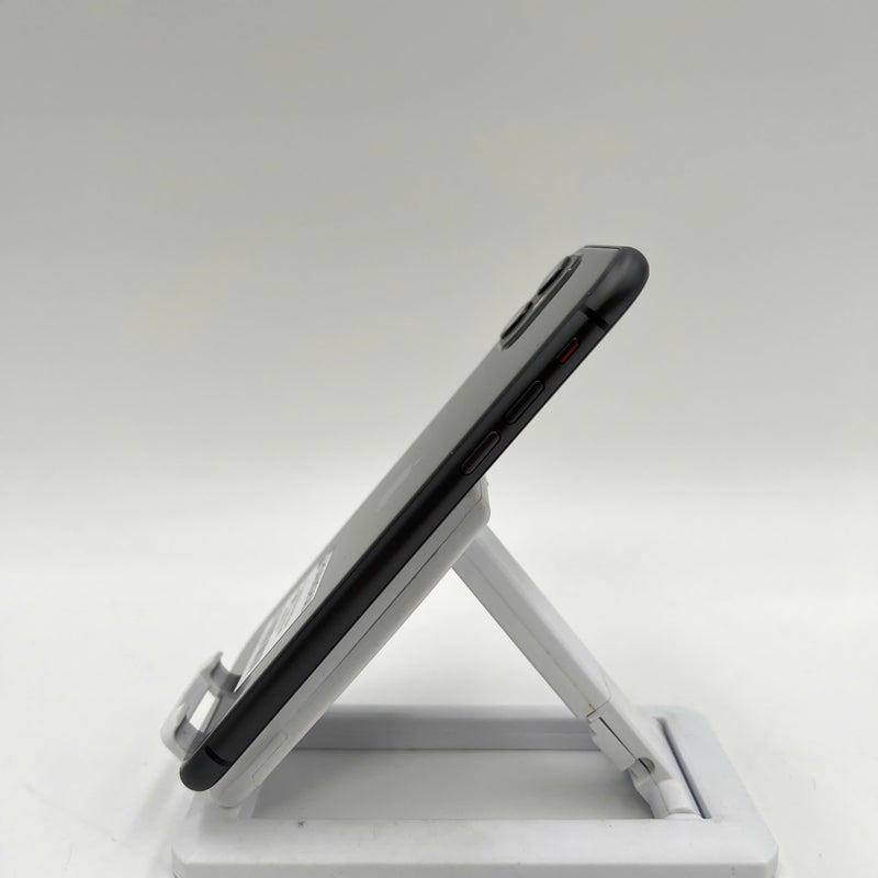 iPhone 11 256GB Đen 98% pin 96% Máy đã trả hết tiền mạng dùng như Quốc tế Apple (xước kính mặt lưng) - HH3101