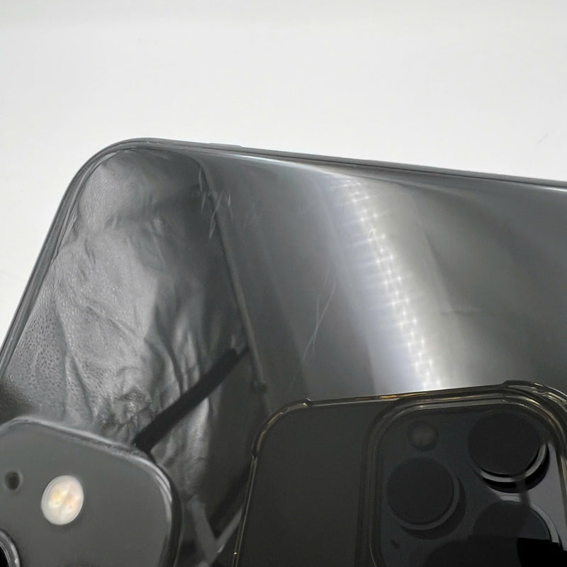 iPhone 11 256GB Đen 98% pin 96% Máy đã trả hết tiền mạng dùng như Quốc tế Apple (xước kính mặt lưng) - HH3101