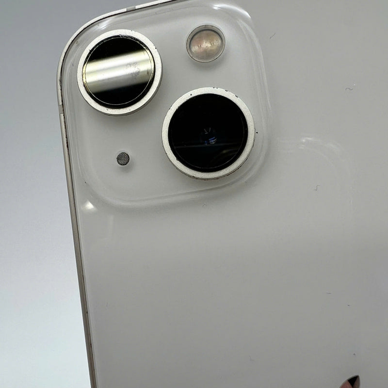 iPhone 13 128GB Trắng 98% pin 90% ĐBH Quốc tế từ AU (Không dùng sim AU - màn và viền xước, xước viền cam) - HH4669