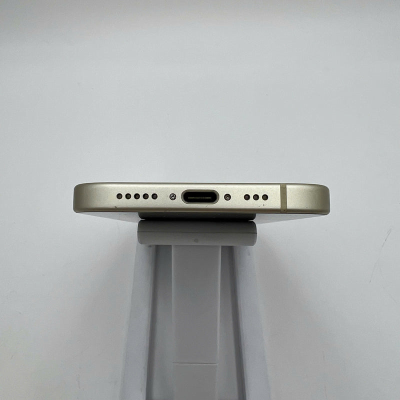 iPhone 15 128GB Vàng 98% pin 86% Quốc tế từ DCM (Không dùng sim DCM - màn xước, viền xước) - HH4780