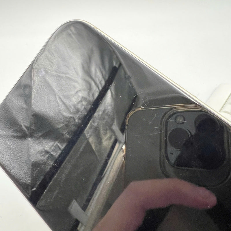 iPhone 15 128GB Vàng 98% pin 86% Quốc tế từ DCM (Không dùng sim DCM - màn xước, viền xước) - HH4780