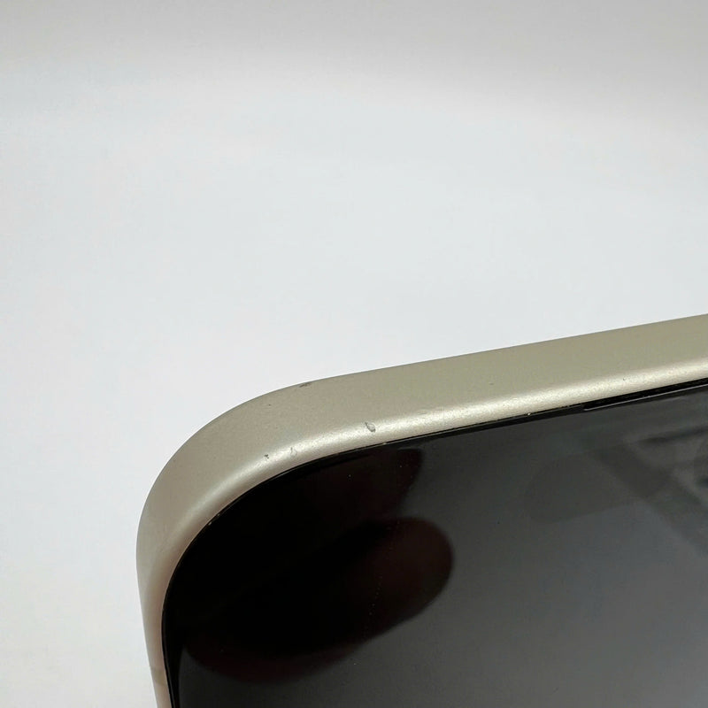 iPhone 15 128GB Vàng 98% pin 86% Quốc tế từ DCM (Không dùng sim DCM - màn xước, viền xước) - HH4780