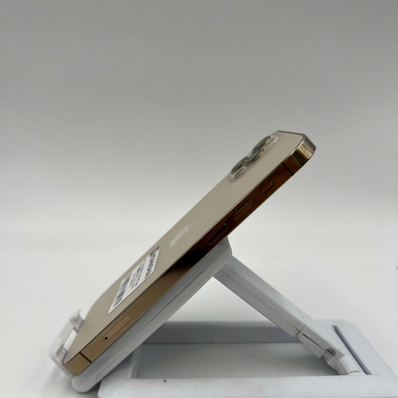 iPhone 12 Pro 128GB Vàng 98% pin 87% Máy đã trả hết tiền mạng dùng như Quốc tế Apple (đốm 1x/2x, xước viền) - HH0616