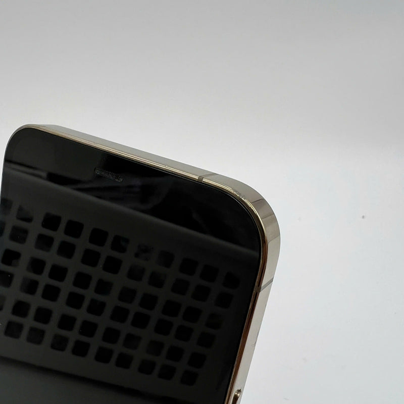 iPhone 12 Pro 128GB Vàng 98% pin 87% Máy đã trả hết tiền mạng dùng như Quốc tế Apple (đốm 1x/2x, xước viền) - HH0616
