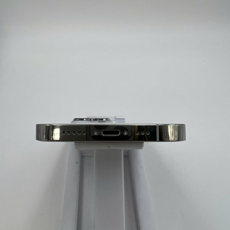 iPhone 14 Pro 256GB Trắng 98% pin 85% Quốc tế từ DCM (Không dùng sim DCM - đốm 3x) - HH9209