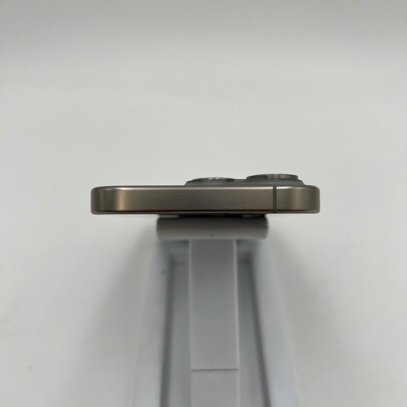 iPhone 15 Pro 256GB Tự Nhiên 98% pin 88% Quốc Tế Apple  - HH0404