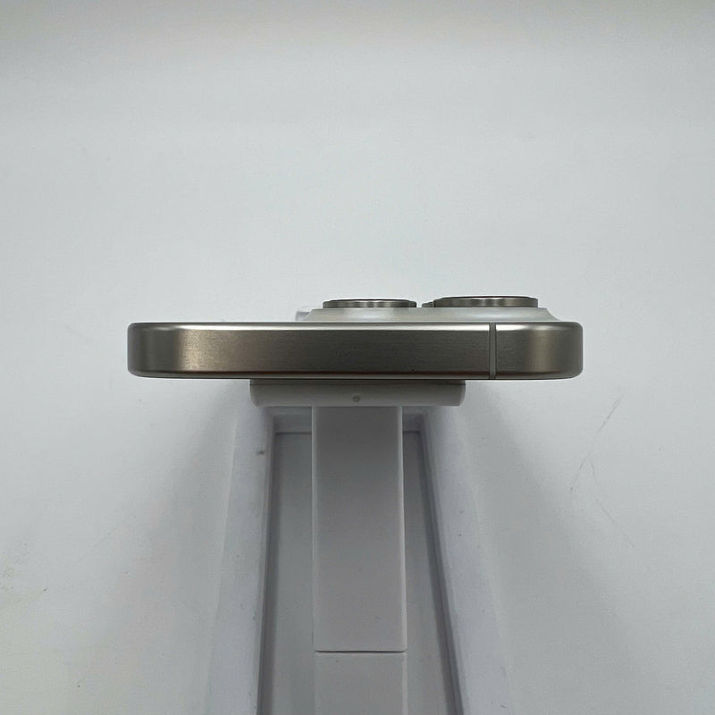 iPhone 15 Pro 128GB Trắng 98% pin 91% Quốc Tế Apple  - HH3822