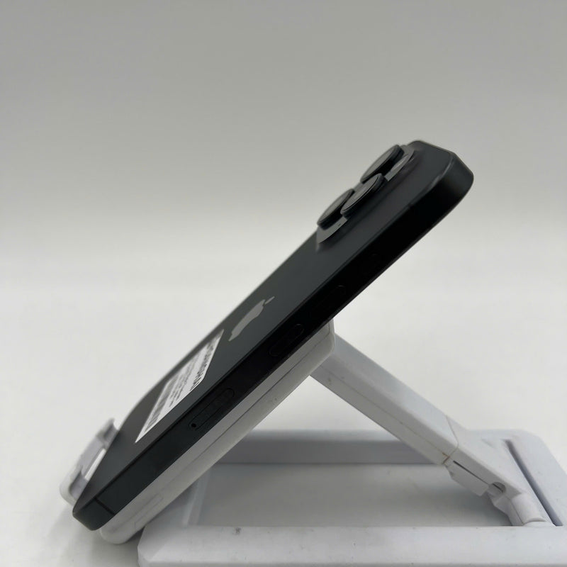 iPhone 15 Pro 1TB Đen 98% pin 87% Quốc tế Apple (xước sơn viền) - HH3436
