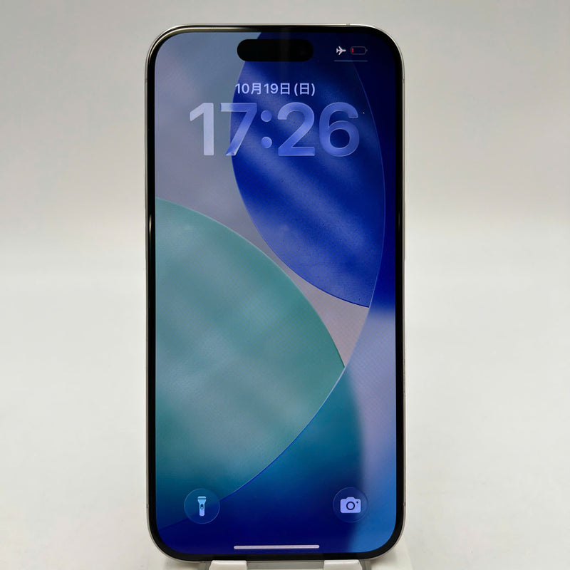 iPhone 15 Pro 128GB Trắng 98% pin 88% Máy đã trả hết tiền mạng dùng như Quốc tế Apple (đốm 0.5x) - HH9569
