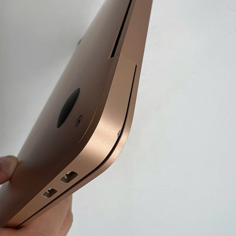 Macbook Air 2020 13.3" Vàng Intel Core i5/ RAM 16GB /SSD 256GB 98% BPTN (sạc 317 lần - xước mặt C góc trái)