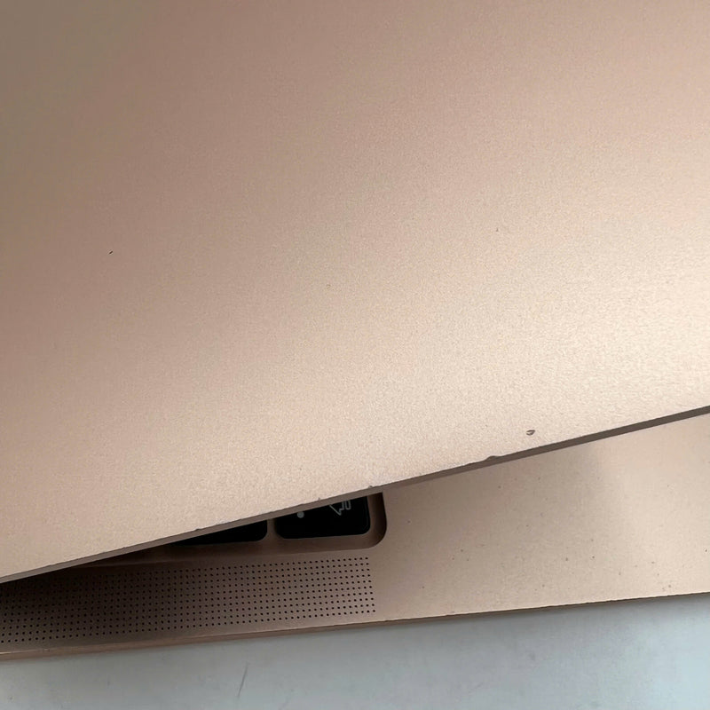 Macbook Air 2020 13.3" Vàng Intel Core i3/ RAM 8GB/ SSD 256GB 97% BPTN (Sạc 255 lần - xước viền, sứt viền)