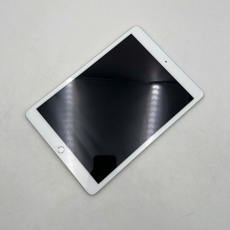 iPad Gen 7 10.2inch Bạc 32GB Wifi 98% pin 100% (xước viền chân sạc, sạc dưới 50 lần)