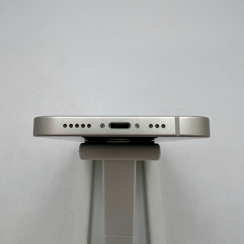 iPhone 14 128GB Trắng 98% pin 100% Quốc Tế Apple (Đã thay pin, móp viền) - HH1455