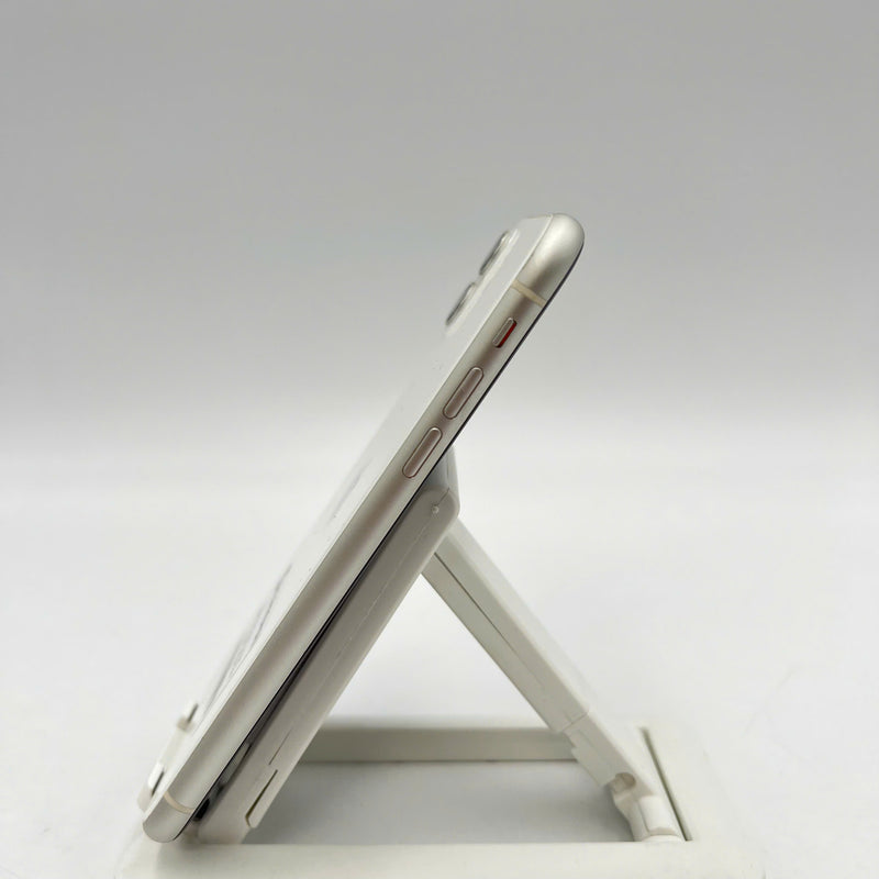 iPhone 11 128GB Trắng 98% pin 100% Máy đã trả hết tiền mạng dùng như Quốc tế Apple (Đã thay pin, đốm 1x) - HH0571