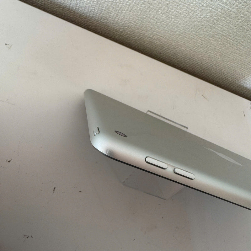 iPad Gen 9 10.2" 64GB Bạc Wifi 98% pin 93%