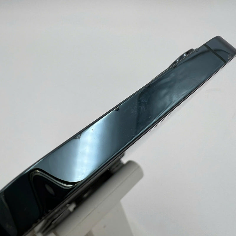 iPhone 12 Pro Max 128GB Xanh Dương 98% pin 100% Máy đã trả hết tiền mạng dùng như Quốc tế Apple (Đã thay pin, màn viền xước, xước viền cam) - HH9827