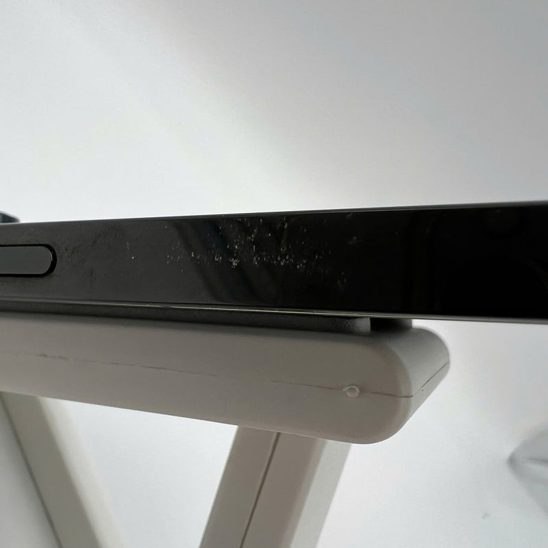 iPhone 14 Pro 128GB Đen 98% pin 100% Quốc tế từ AU (Không dùng sim AU - Đã thay pin, xước viền, đốm 3x) - HH1572