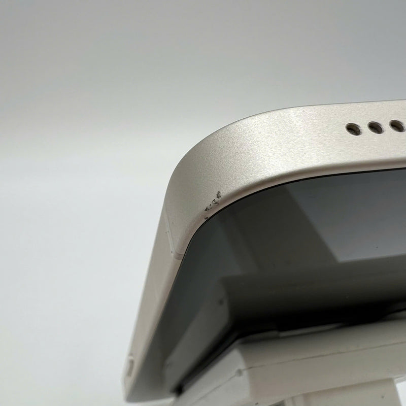 iPhone 14 128GB Trắng 98% pin 100% Quốc Tế Apple (Đã thay pin, sứt viền) - HH0133