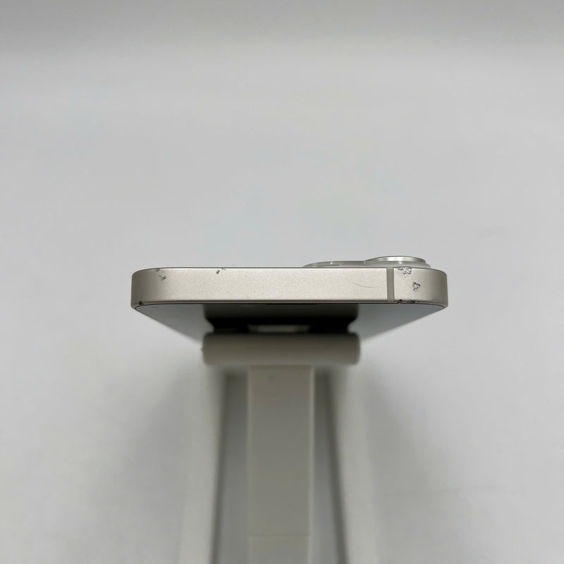 iPhone 14 128GB Trắng 98% pin 100% Quốc Tế Apple (Đã thay pin, sứt viền) - HH0133