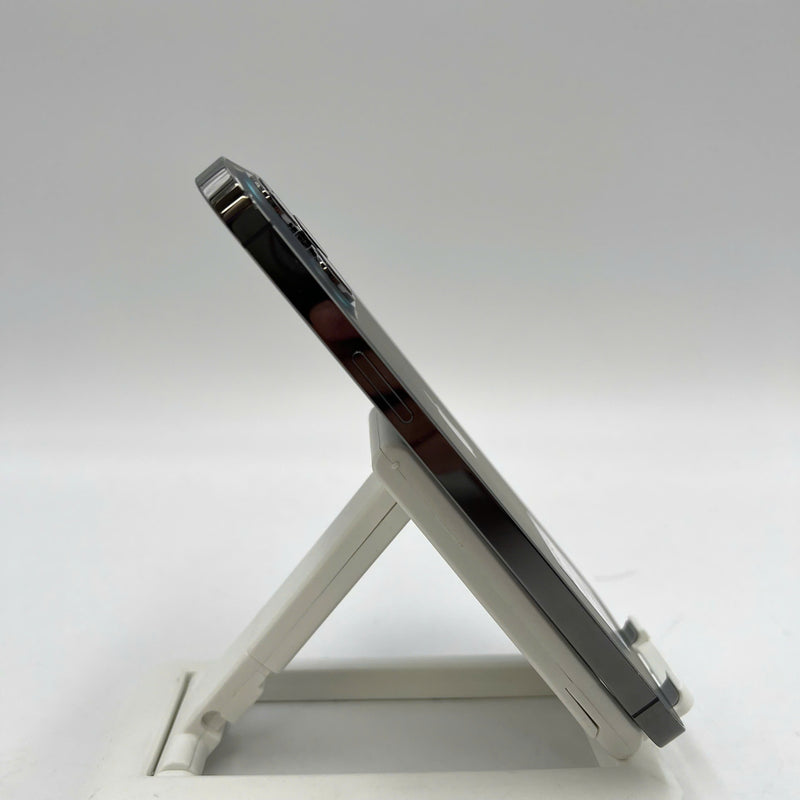 iPhone 12 Pro Max 128GB Đen 98% pin 100% Máy đã trả hết tiền mạng dùng như Quốc tế Apple (Đã thay pin, xước viền) - HH0372