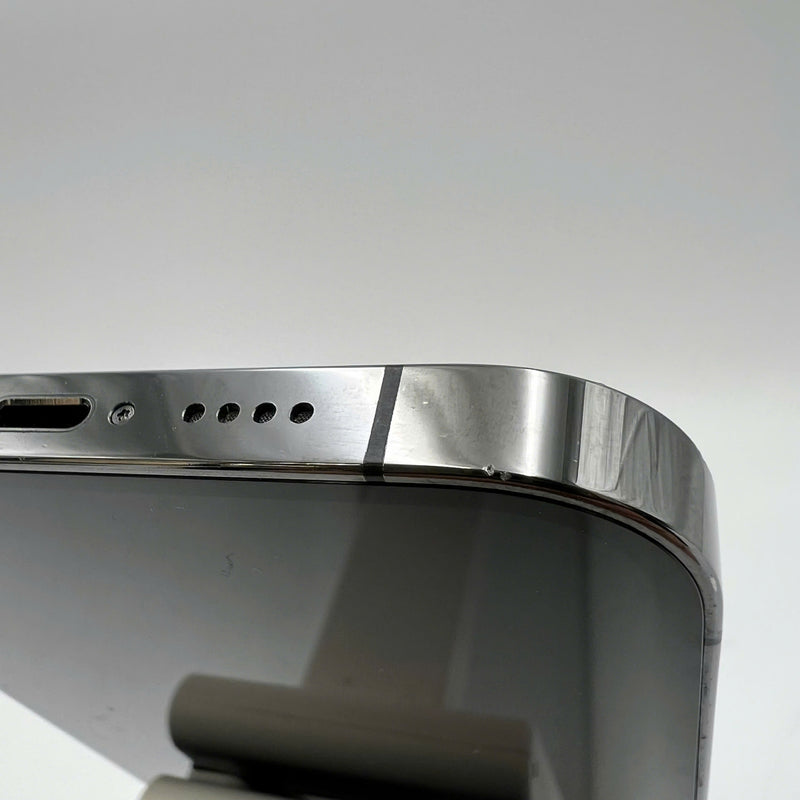 iPhone 12 Pro Max 128GB Đen 98% pin 100% Máy đã trả hết tiền mạng dùng như Quốc tế Apple (Đã thay pin, xước viền) - HH0372