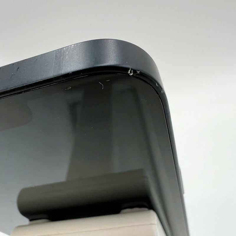 iPhone 13 128GB Đen 98% pin 100% Máy đã trả hết tiền mạng dùng như Quốc tế Apple (Đã thay pin, xước viền) - HH0301