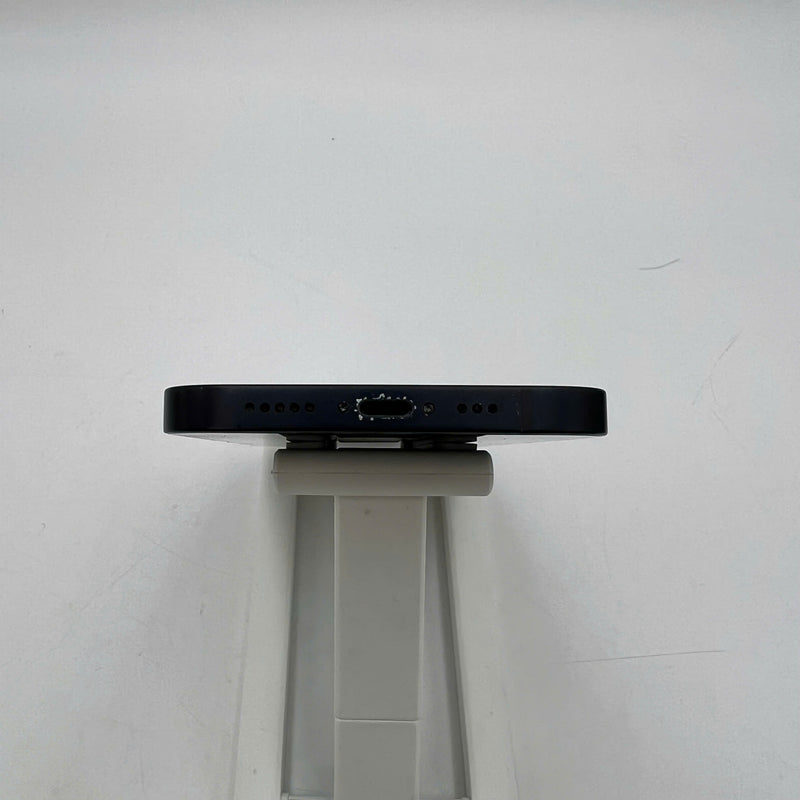 iPhone 12 128GB Đen 98% pin 100% Quốc tế Apple (Đã thay pin, viền cam xước, viền xước) - HH1700