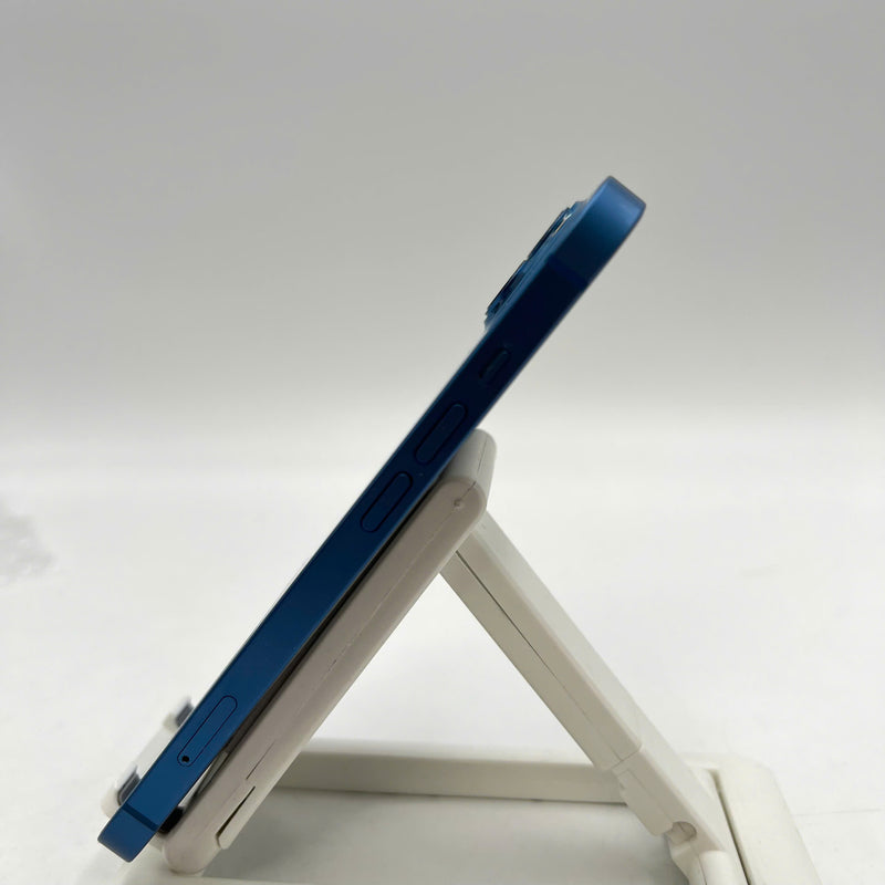 iPhone 13 256GB Xanh dương 98% pin 100% Máy đã trả hết tiền mạng dùng như Quốc tế Apple (Đã thay pin, viền cam xước, móp viền) - HH7463