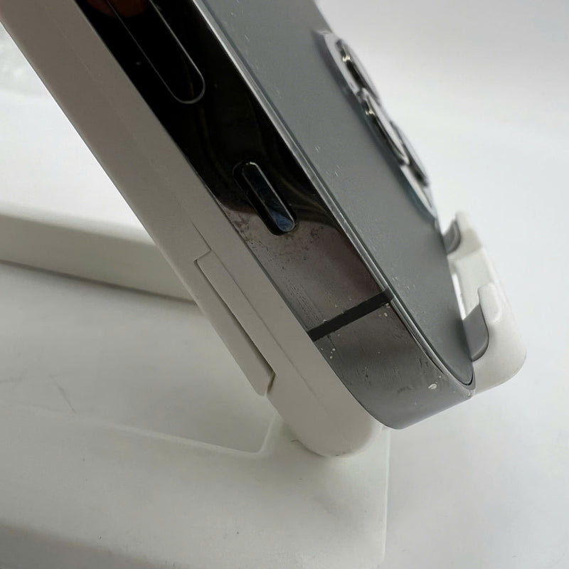 iPhone 12 Pro 256GB Đen 98% pin 100% Máy đã trả hết tiền mạng dùng như Quốc tế Apple (Đã thay pin, đốm 1x, xước viền, màn xước) - HH4607