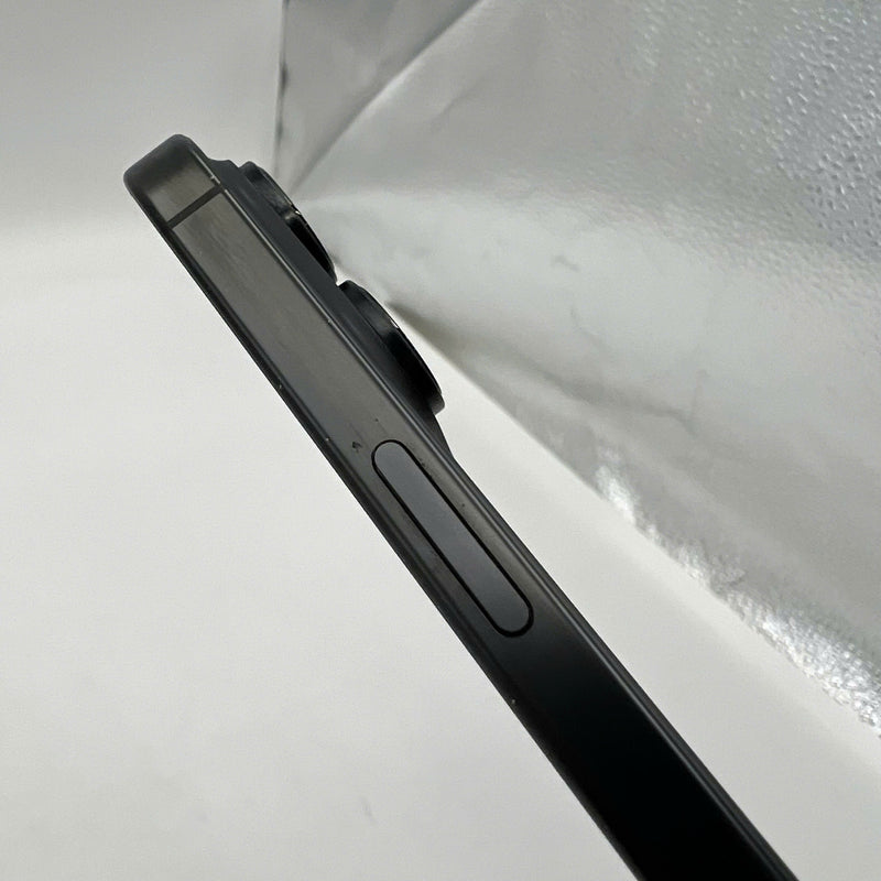 iPhone 16 Pro Max 256GB Đen 98% pin 100% Quốc tế Apple (xước viền) - HH0698