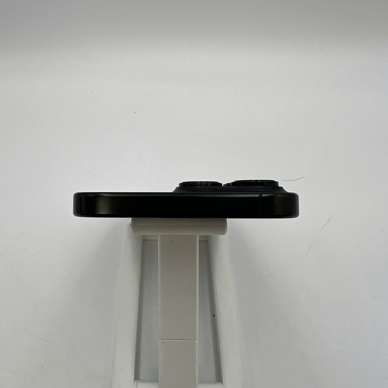 iPhone 16 Pro Max 256GB Đen 98% pin 100% Quốc tế Apple (xước viền) - HH0698