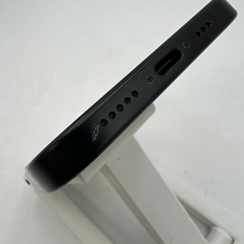 iPhone 15 128GB Đen 98% pin 93% Quốc tế Apple (xước viền, xước viền cam) - HH9237