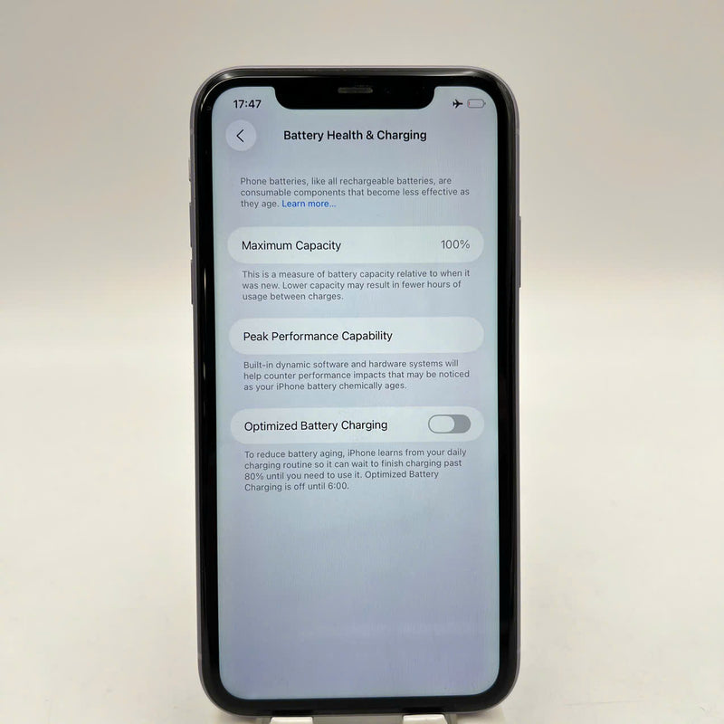 iPhone 11 128GB Tím 98% pin 100% Quốc Tế Apple (Đã thay pin, xước viền, mã LL/A) - HH8458