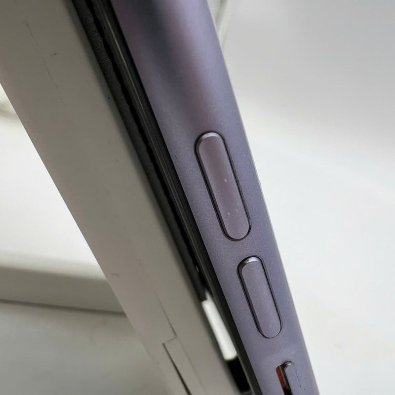 iPhone 11 128GB Tím 98% pin 100% Quốc Tế Apple (Đã thay pin, xước viền, mã LL/A) - HH8458