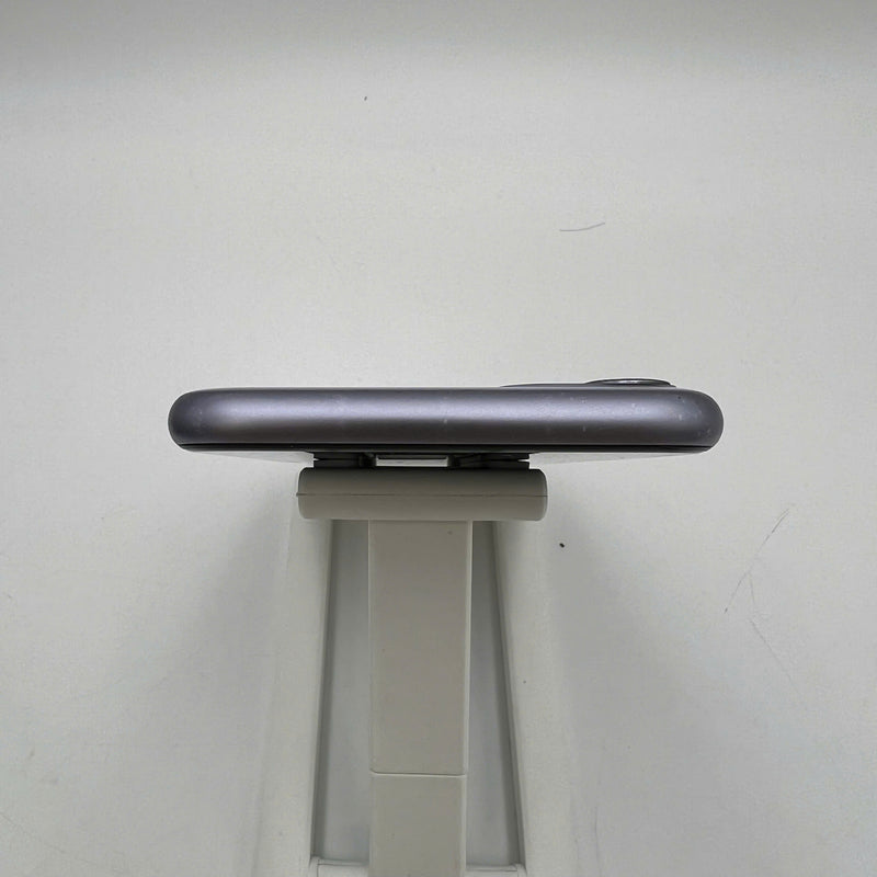 iPhone 11 128GB Tím 98% pin 100% Máy đã trả hết tiền mạng dùng như Quốc Tế Apple (Đã thay pin, đốm 1x, xước viền) - HH7311