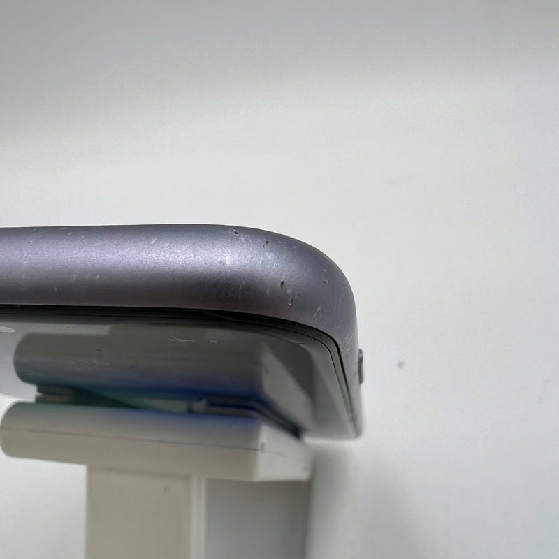 iPhone 11 128GB Tím 98% pin 100% Máy đã trả hết tiền mạng dùng như Quốc Tế Apple (Đã thay pin, đốm 1x, xước viền) - HH7311