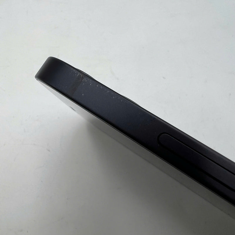 iPhone 12 128GB Đen 98% pin 100% Máy đã trả hết tiền mạng dùng như Quốc tế Apple (Đã thay pin, ám viền, xước viền cam) - HH7021