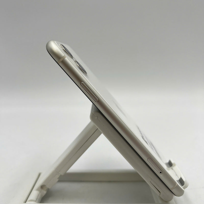 iPhone 11 128GB Trắng 98% pin 100% Máy đã trả hết tiền mạng dùng như Quốc tế Apple (Đã thay pin, đốm 1x, móp viền) - HH6560