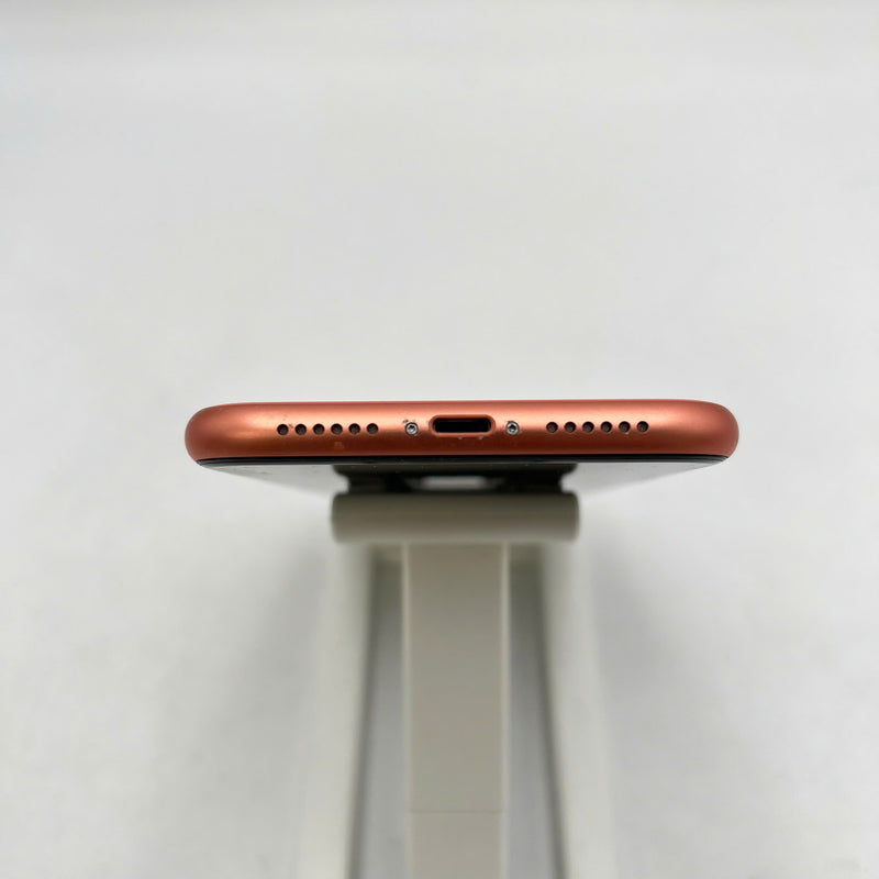 iPhone Xr 64GB Cam 98% pin 100% Máy đã trả hết tiền mạng dùng như Quốc tế Apple (Đã thay pin, viền xước, viền cam xước, đốm 1x) - HH4310