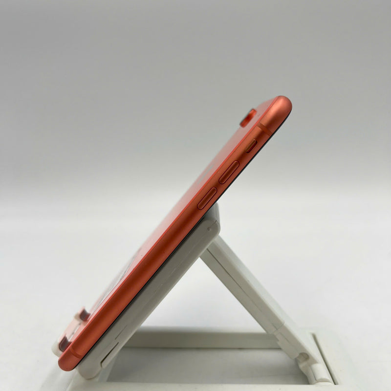 iPhone Xr 64GB Cam 98% pin 100% Máy đã trả hết tiền mạng dùng như Quốc tế Apple (Đã thay pin, viền xước, viền cam xước, đốm 1x) - HH4310