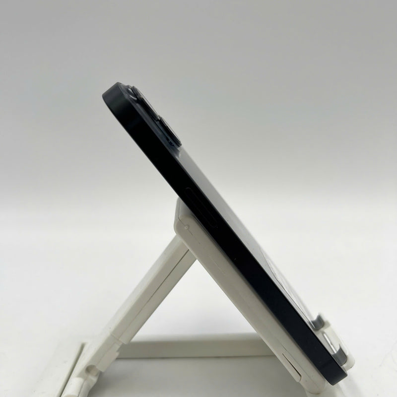 iPhone 14 256GB Đen 98% pin 100% Máy đã trả hết tiền mạng dùng như Quốc tế Apple (Đã thay pin, xước viền) - HH0838