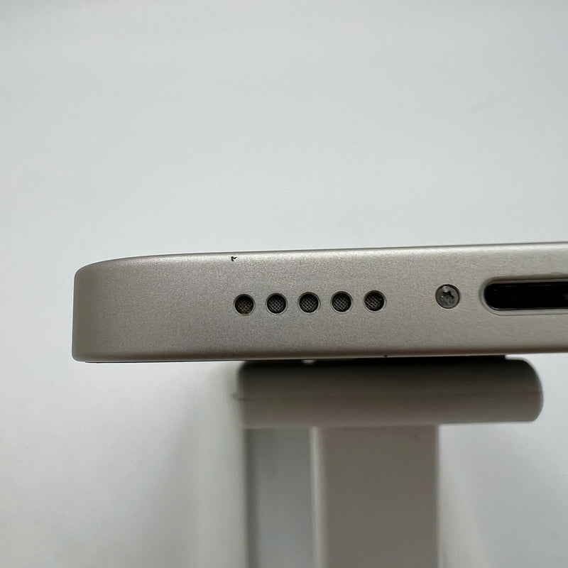 iPhone 14 256GB Trắng 98% pin 100% Quốc tế từ DCM (Không dùng sim DCM - Đã thay pin, màn xước, xước viền) - HH8852