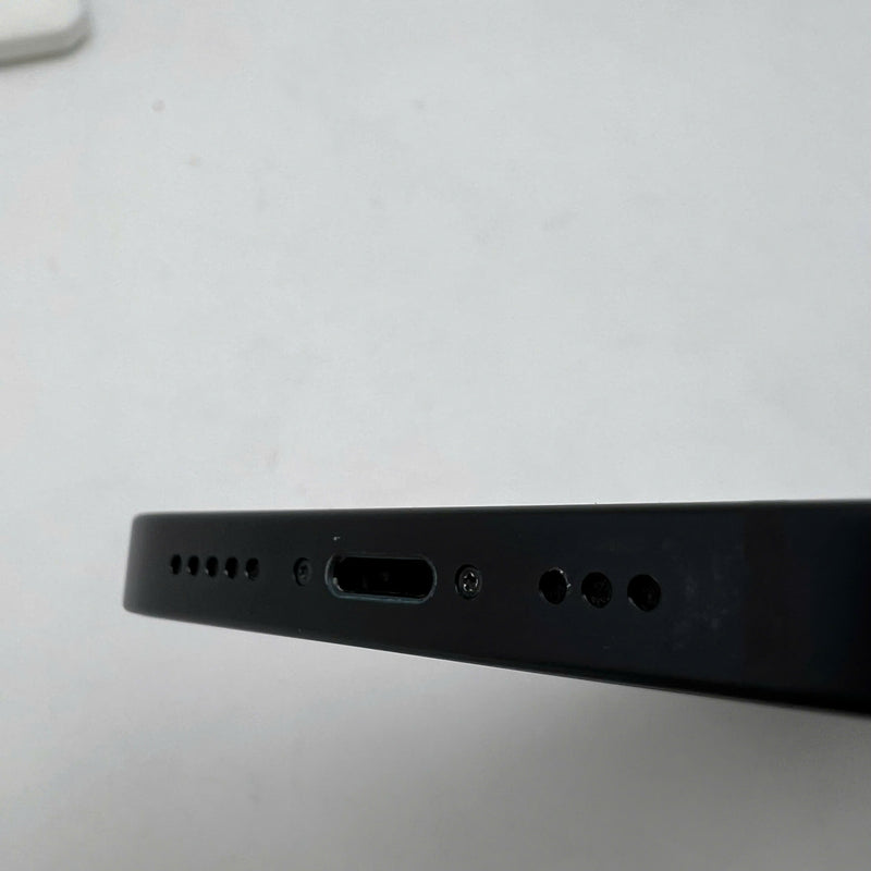 iPhone 13 128GB Đen 98% pin 100% Quốc tế từ AU (Không dùng sim AU - Đã thay pin, ám viền, xước viền) - HH3830