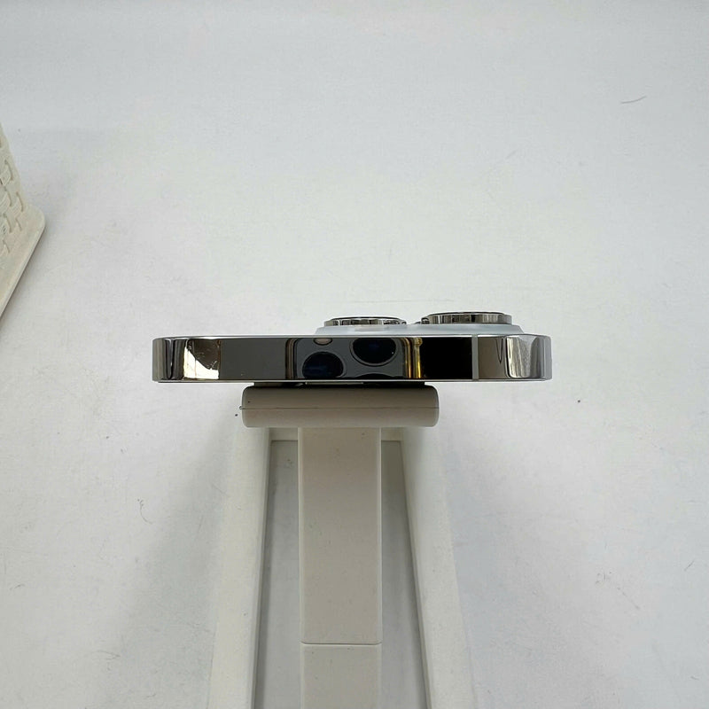 iPhone 14 Pro 256GB Trắng 98% pin 100% Quốc tế từ DCM (Không dùng sim DCM - Đã thay pin, đốm 3x, màn xước, viền cam xước) - HH6028