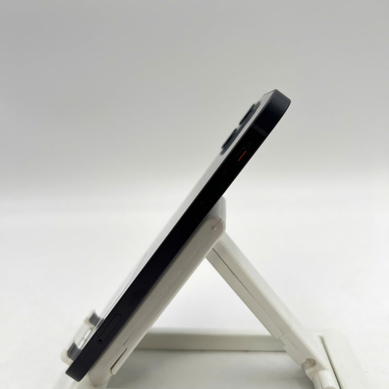 iPhone 13 256GB Đen 98% pin 100% Máy đã trả hết tiền mạng dùng như Quốc tế Apple (Đã thay pin, xước viền cam, viền xước) - HH6588