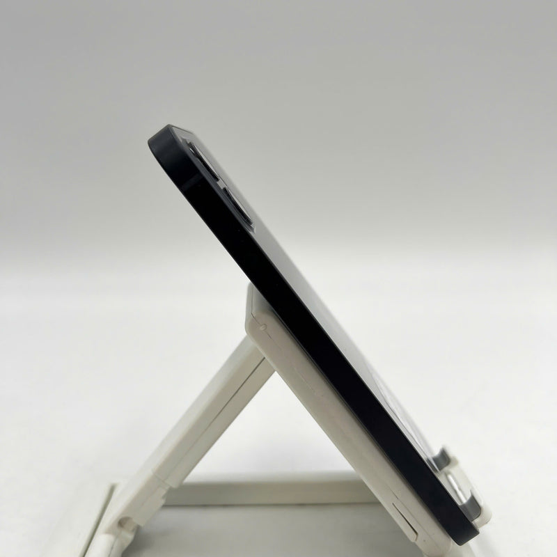 iPhone 13 256GB Đen 98% pin 100% Máy đã trả hết tiền mạng dùng như Quốc tế Apple (Đã thay pin, xước viền cam, viền xước) - HH6588