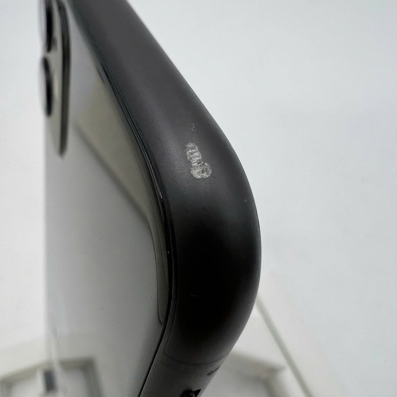 iPhone 11 256GB Đen 98% pin 100% ĐBH Máy đã trả hết tiền mạng dùng như Quốc tế Apple (Đã thay pin, đốm 1x, sứt viền, viền cam xước) - HH2708