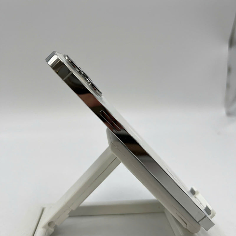 iPhone 13 Pro Max 128GB Trắng 98% pin 100% Quốc tế từ DCM (Không dùng sim DCM - Đã thay pin, xước viền, viền cam xước, đốm 1x) - HH3268