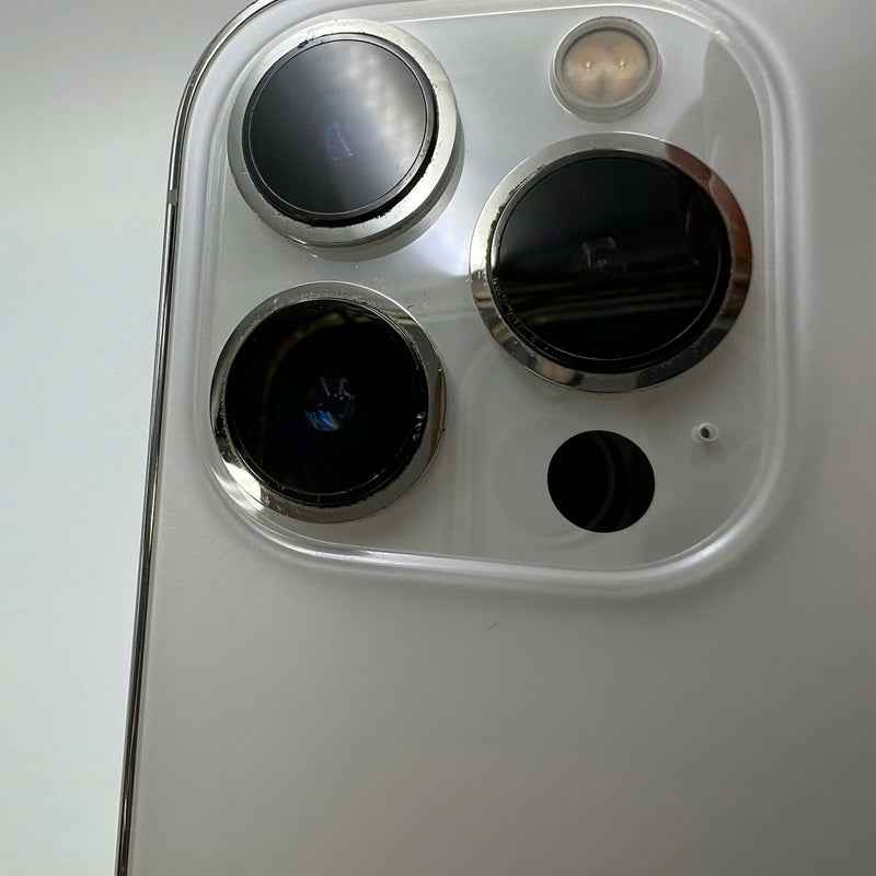 iPhone 13 Pro Max 128GB Trắng 98% pin 100% Quốc tế từ DCM (Không dùng sim DCM - Đã thay pin, xước viền, viền cam xước, đốm 1x) - HH3268